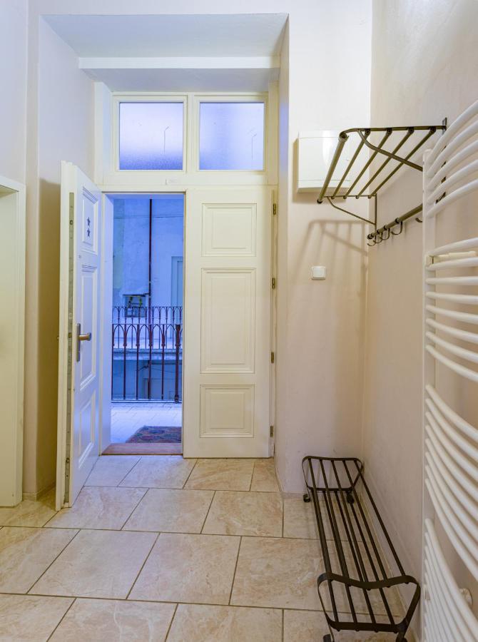 Michalska Apartment Prague Exterior photo